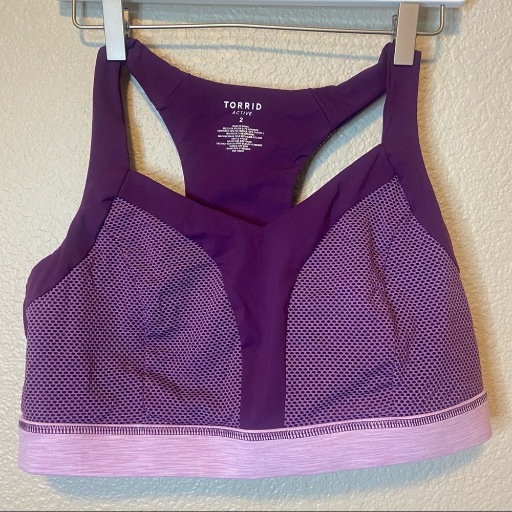 Torrid NWOT Active Sports Bra Size 2